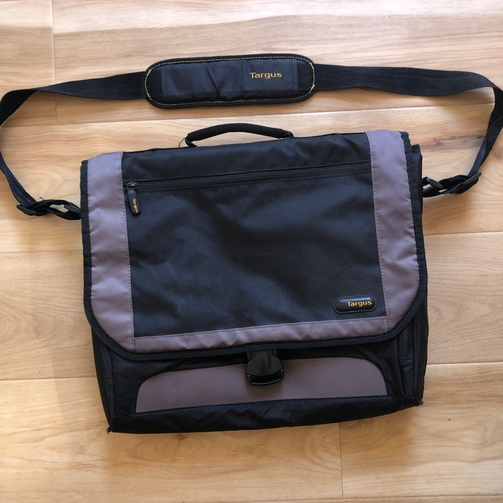 Targus Tactical Laptop Computer Bag. EUC.